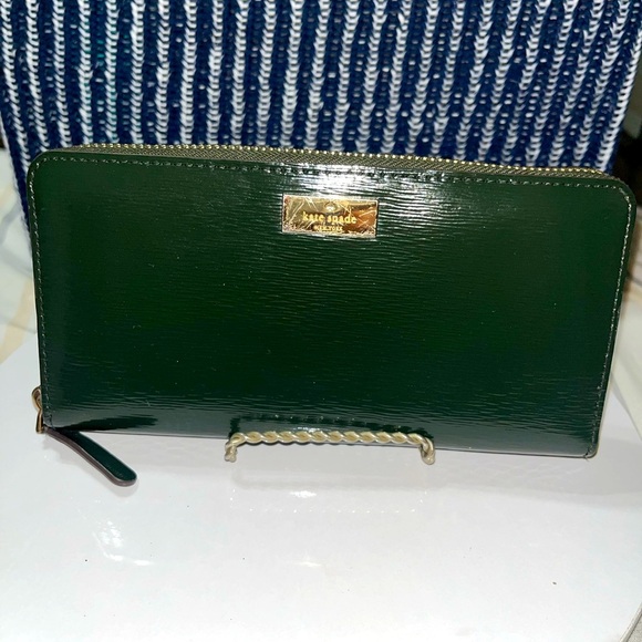 Kate Spade Bixby Place Neda Patent Leather Zip Around Wallet, Spruce Green - Picture 4 of 16